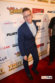 ynotcams2018_redcarpet207 